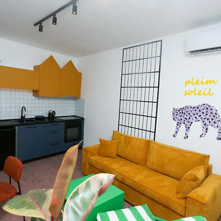 Valory #2,9 Aesthetic 테살로니키